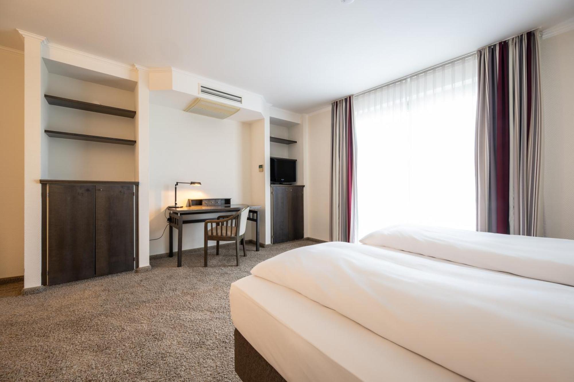 Hotel Herzogspark Herzogenaurach Bagian luar foto